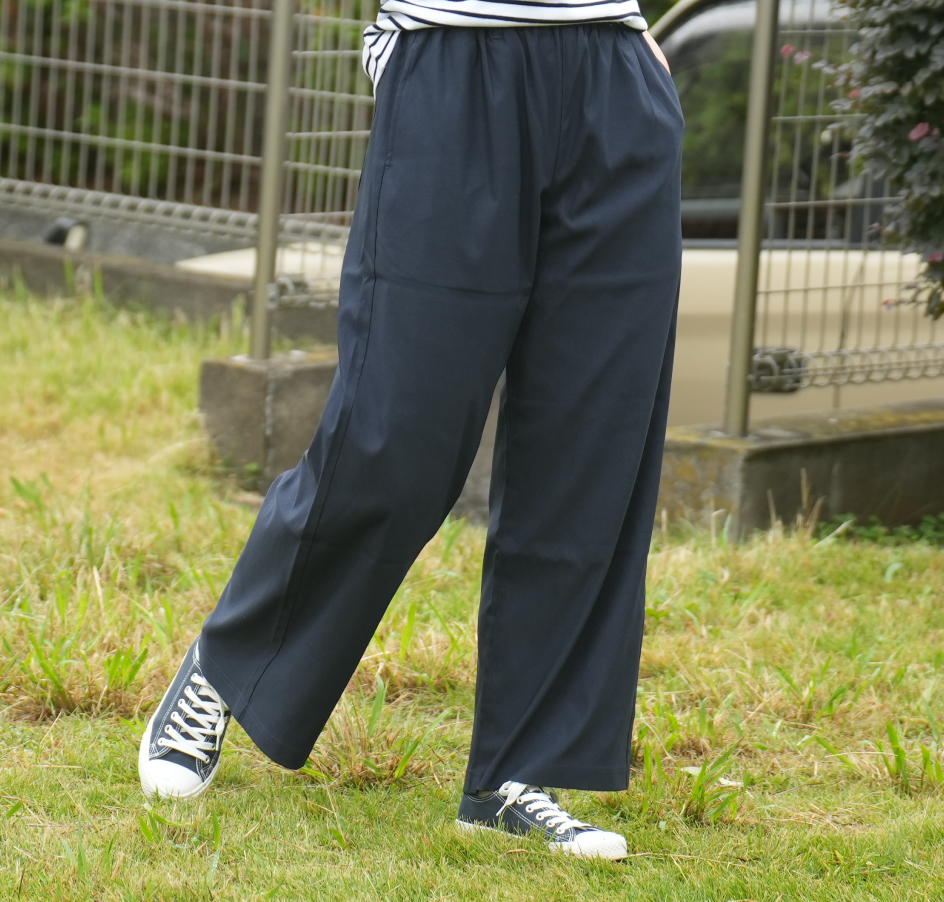 ストレッチワイドパンツ