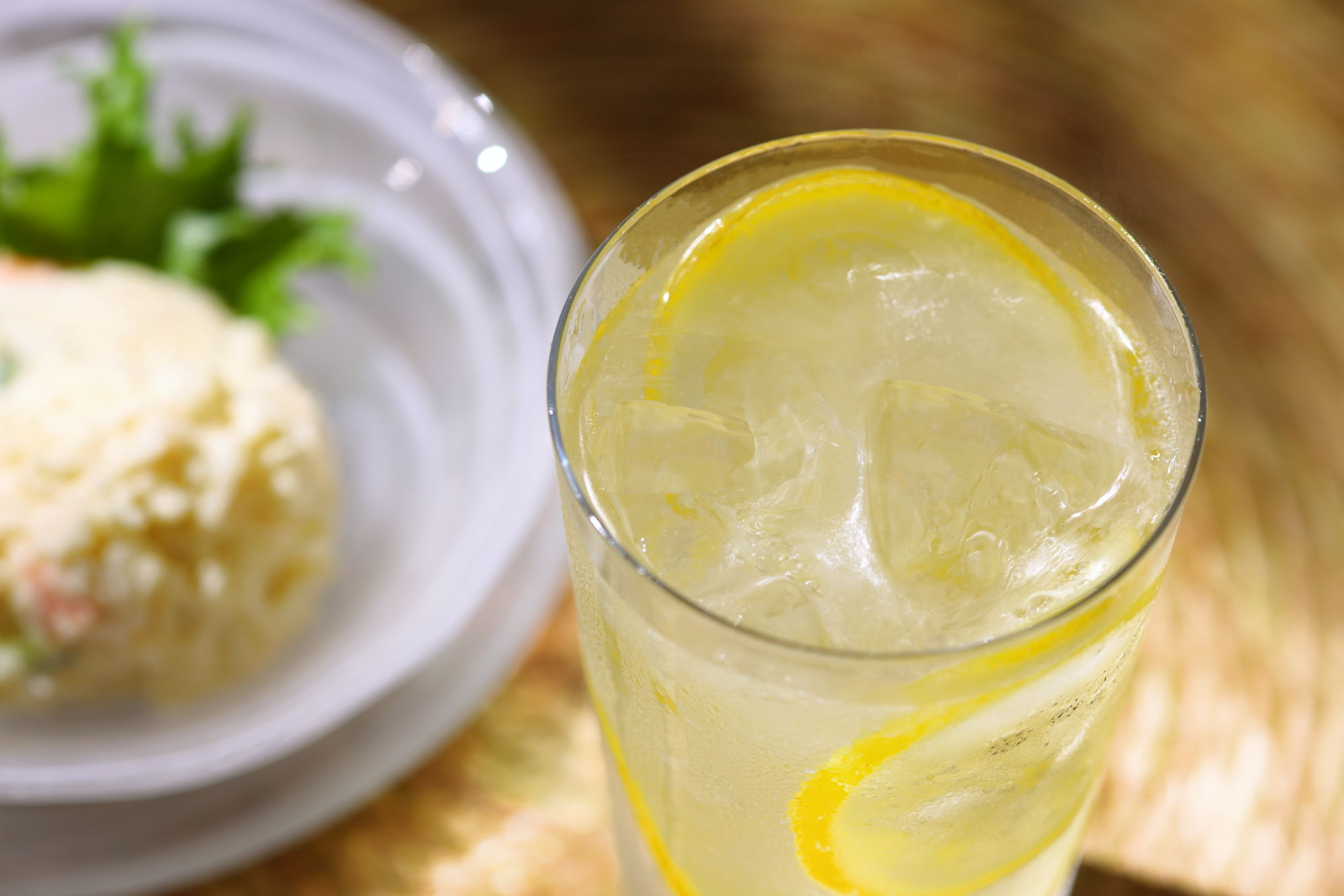 トライアルの夏飲み提案!レモンサワー×ポテサラで夏の宵を満喫