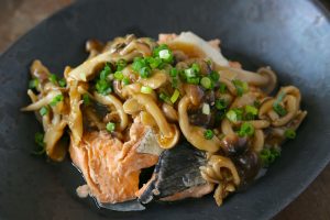 「秋鮭」を使ったメインのおかず、レンチン調理で簡単レシピ！