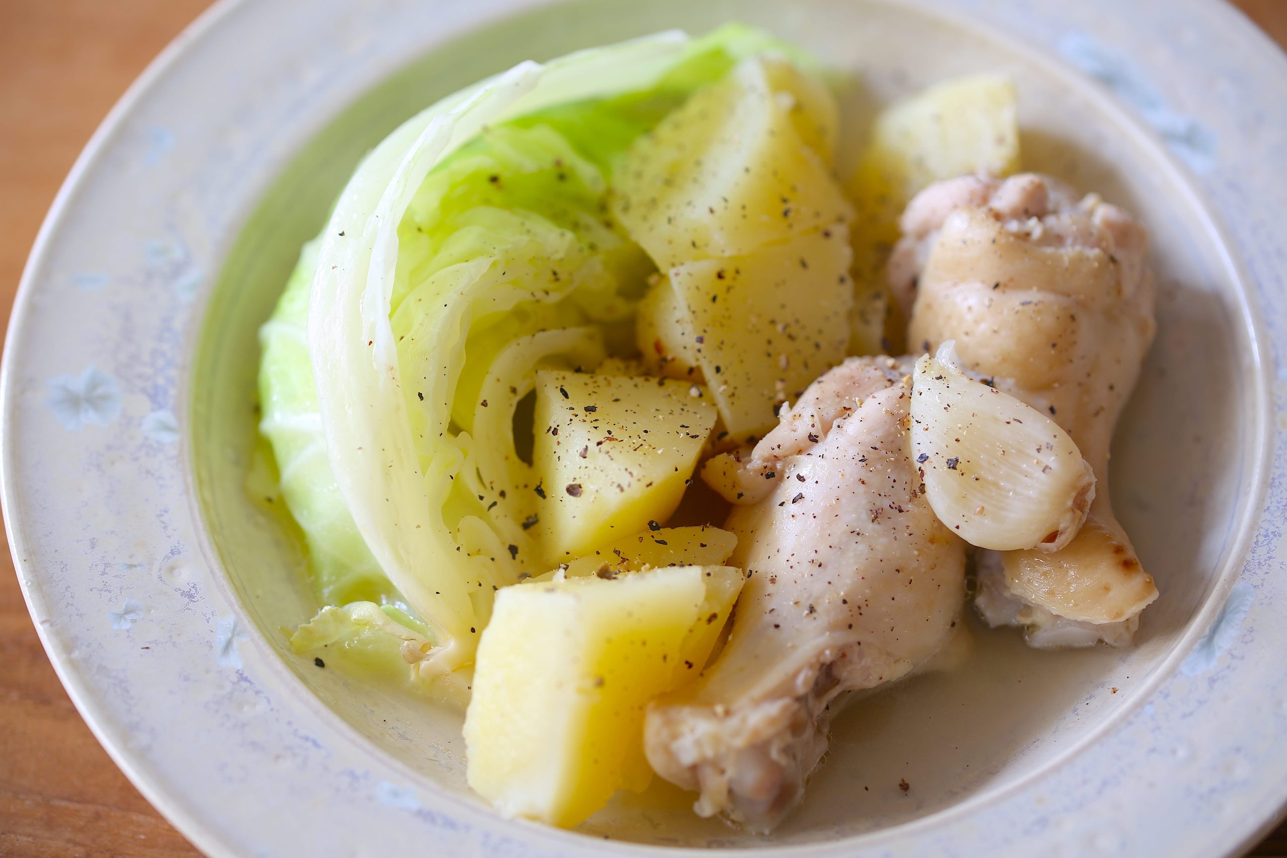 【鶏肉×キャベツのレシピ】迷ったらコレ！簡単調理の美味メニュー