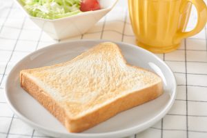 食パンを冷凍するなら？一番おいしく保存できる方法を検証してみた