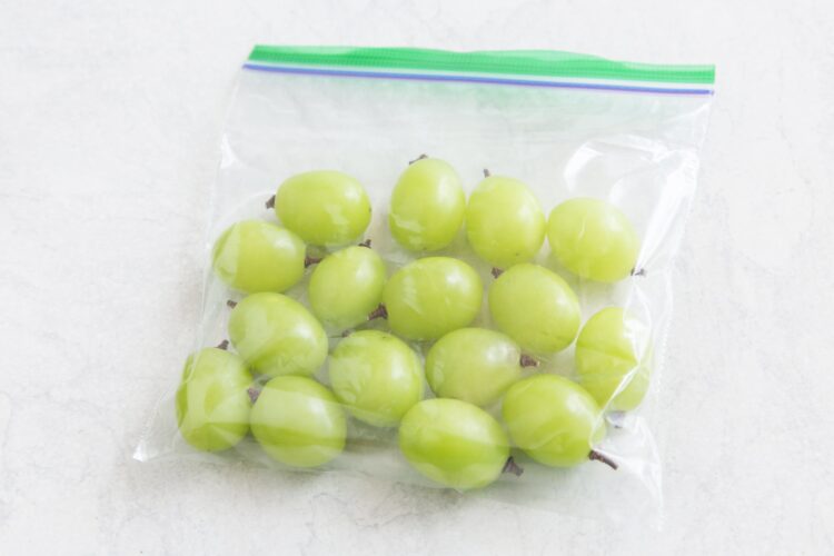 シャインマスカットの保存方法（冷蔵）
