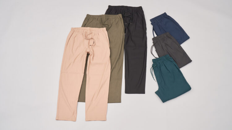 らくにのび～るストレッチパンツ　ワイドタイプ