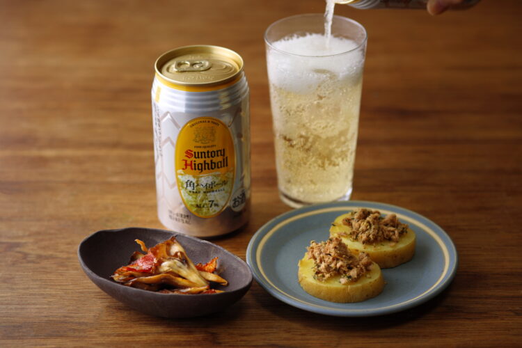 コクのある秋の味覚と一緒に爽やかな角ハイボールを