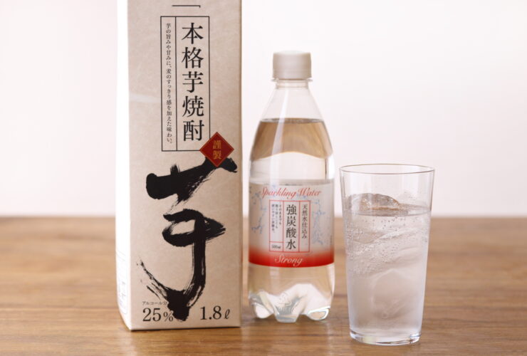 トライアルのオリジナル商品「本格芋焼酎 芋」
