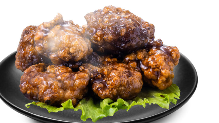 中国の黒酢と醤油が香る「若鶏もも旨タレづけ唐揚げ」 300g 本体価格368円(税込397円)イメージ