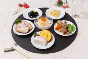おせちの盛り付けはいつものお皿で！見栄えの良い盛り方のコツ