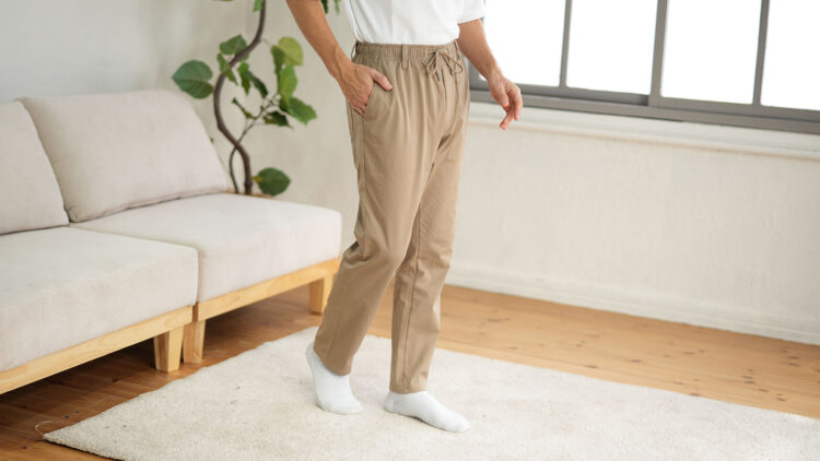 「ノビルノストレッチプレミアムパンツ」