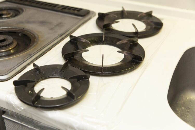 五徳を並べる