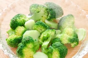 ブロッコリーは電子レンジ加熱が◎！ベストな加熱時間で栄養をキープ