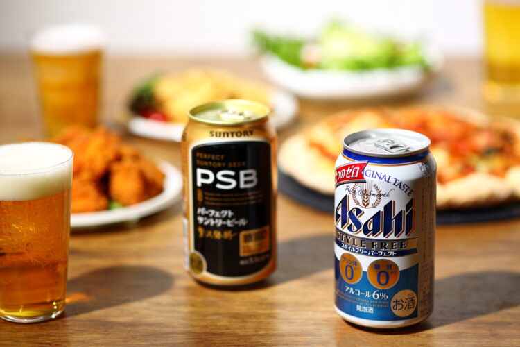 食卓に置かれたビール