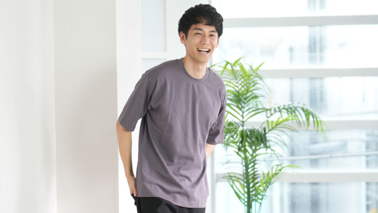 「エアリティオーバーサイズTシャツ」グレー色