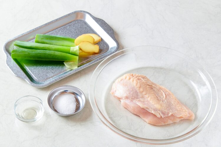 鶏胸肉のレンジ加熱の材料
