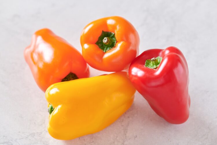 カラーピーマン（赤・黄・オレンジ）