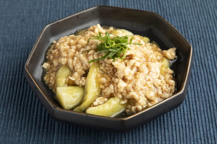 蒸しナスそぼろあんかけ