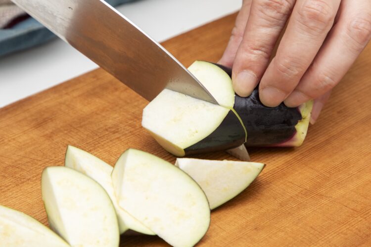 ナスを揚げてから冷凍する方法