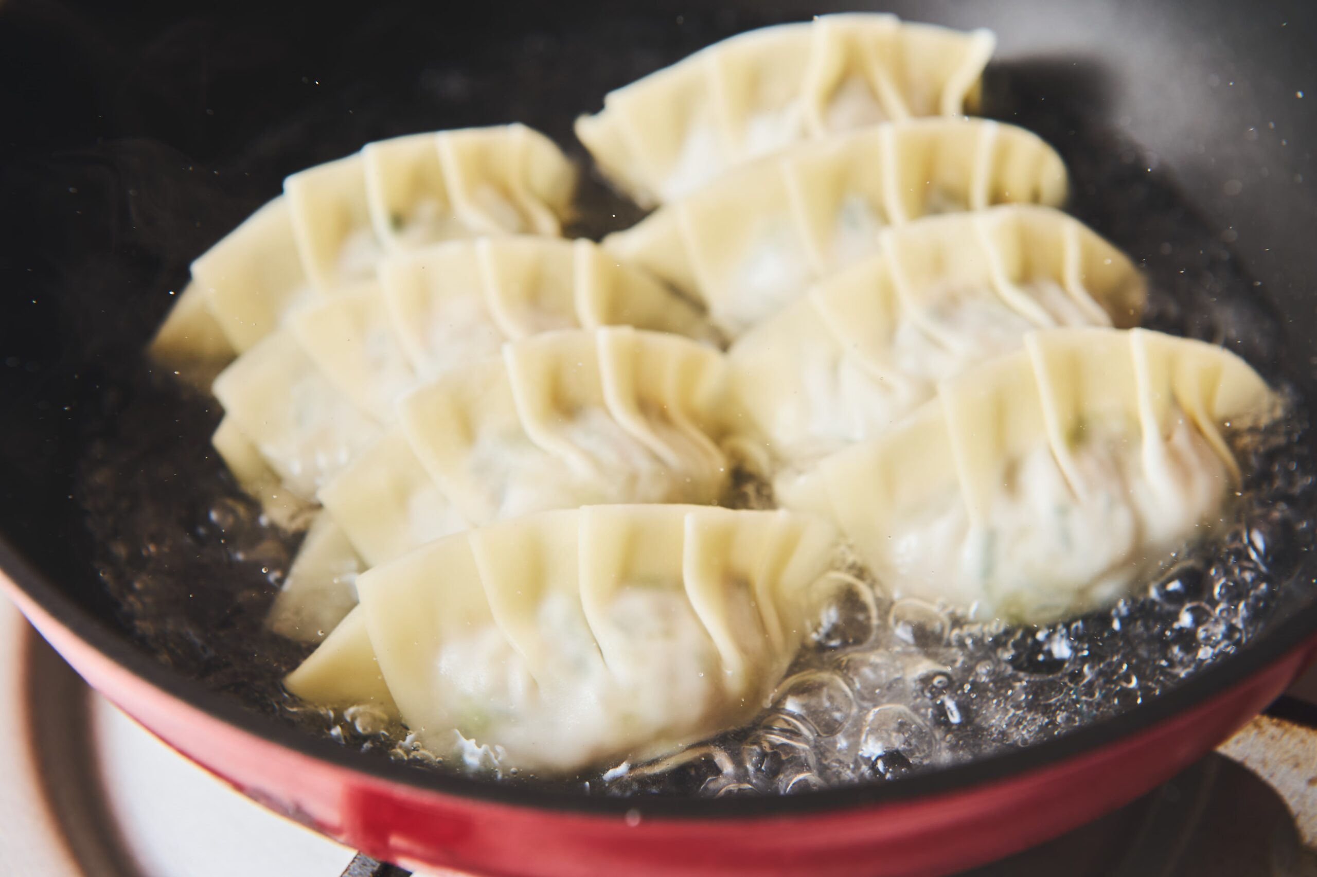 基本の餃子の焼き方
