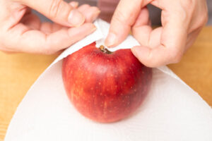 リンゴの正しい保存方法は？みずみずしさを保つための注意点も解説