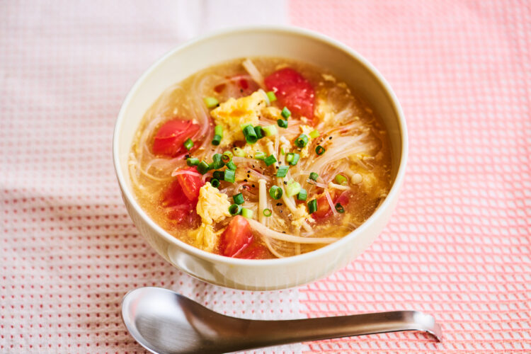 春雨のトマト酸辣湯
