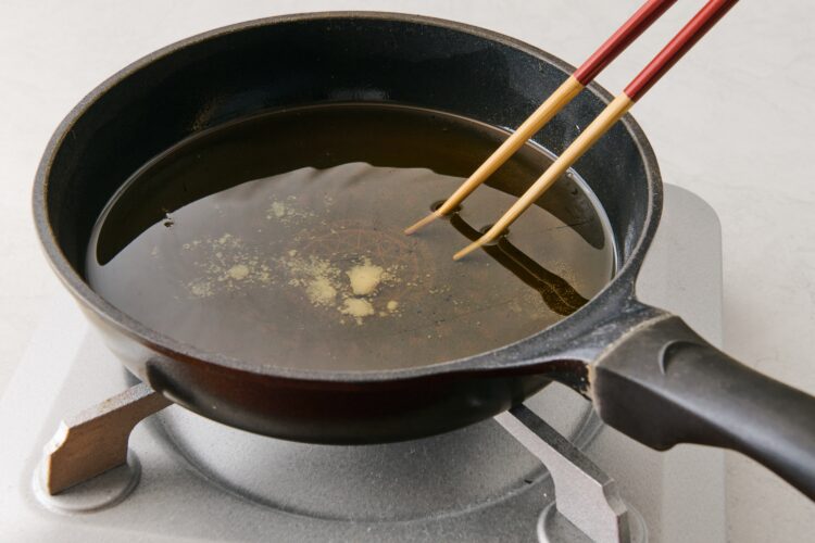 【簡単】市販の油凝固剤で固めて油を捨てる