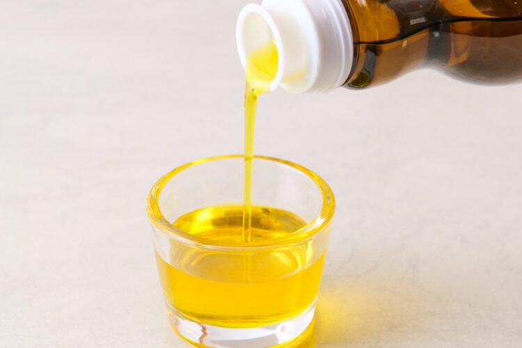 アマニ油・えごま油：ドレッシングや和え物に