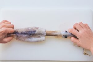 【初心者向け】イカの捌き方と刺身の切り方・盛りつけ方簡単ガイド