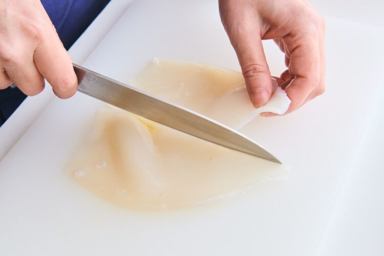 胴を半分に切る