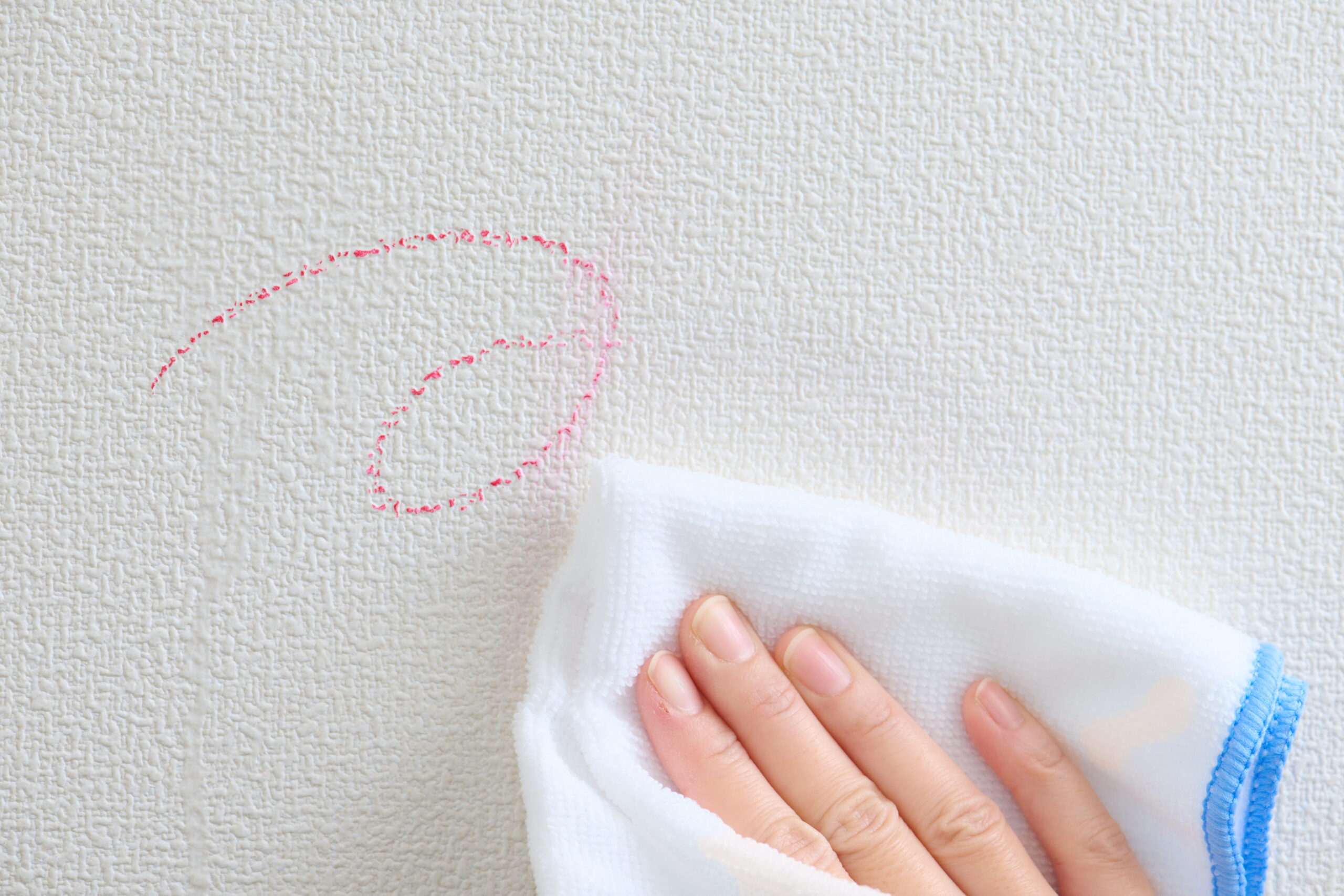 壁紙の汚れの落とし方