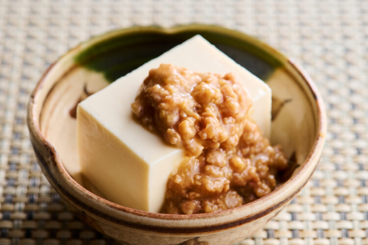 豚そぼろのネギ味噌だれ