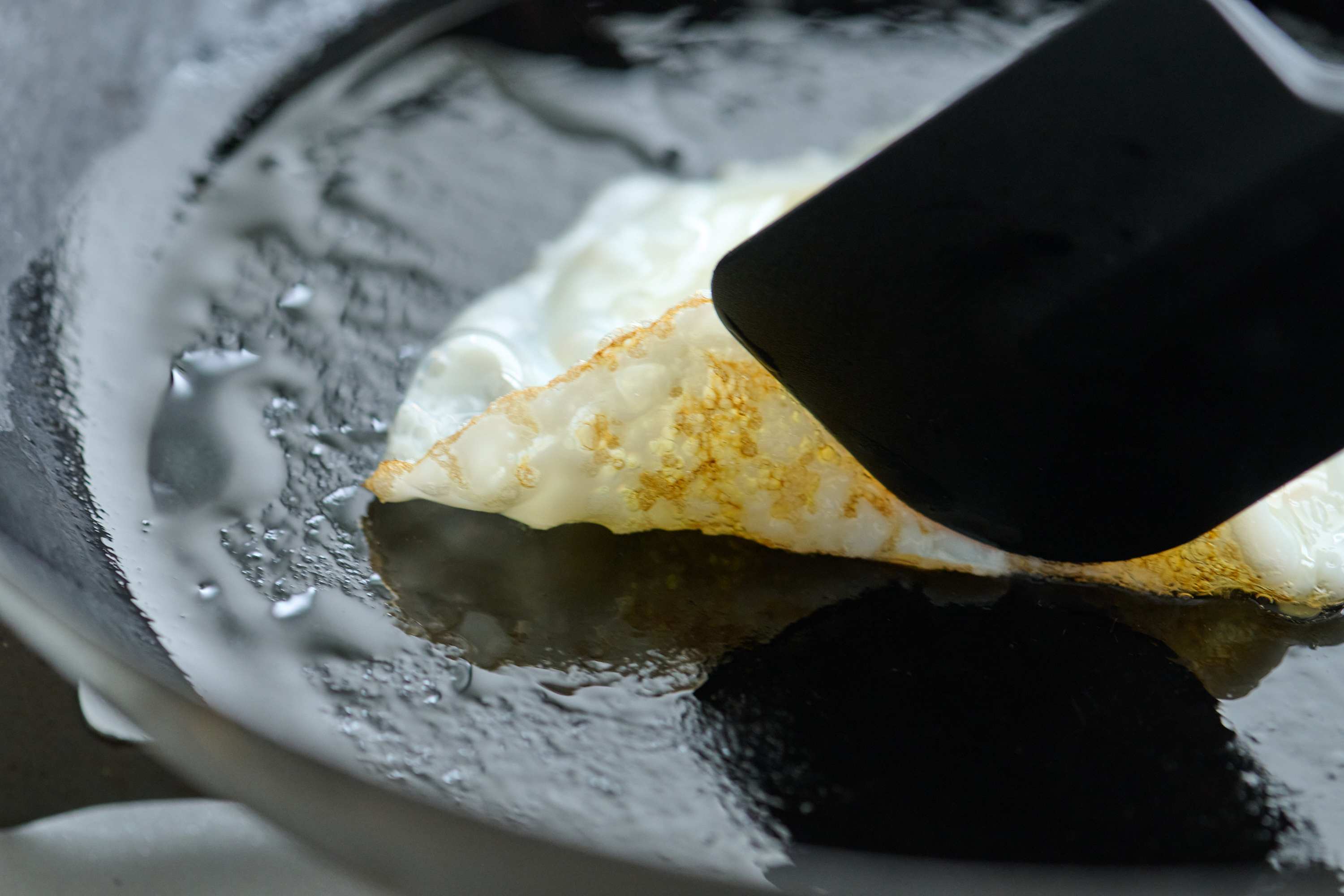 くっつきやすい卵を焼いても、まったくくっつかない