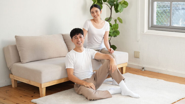 エアリティインナー女性・男性モデル着用イメージ