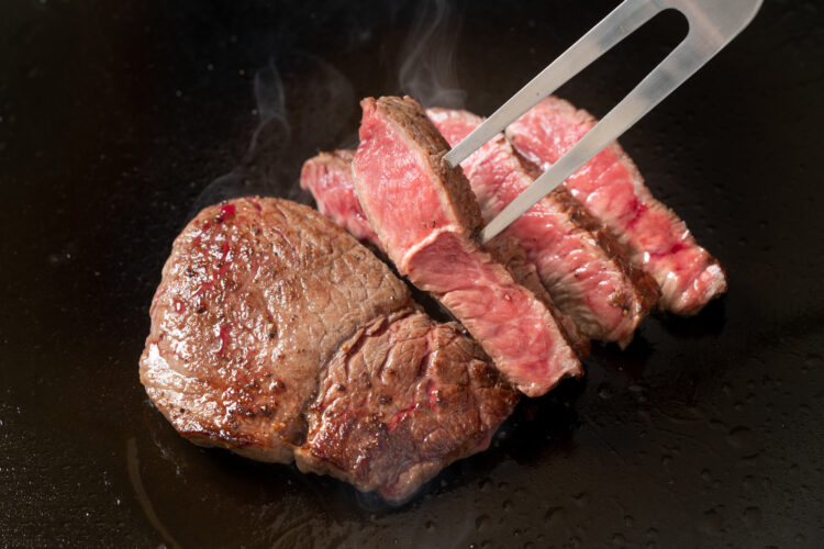 ステーキの焼き加減レア