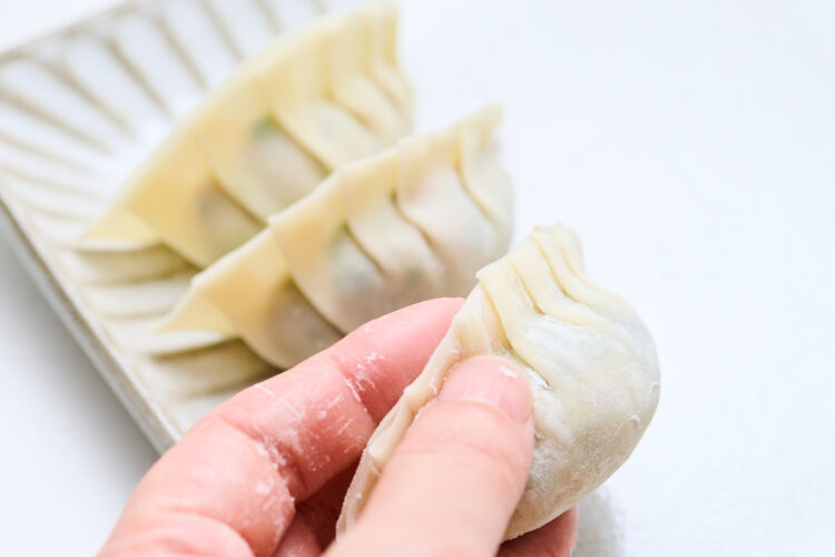 【基本】餃子の包み方