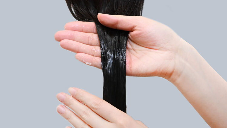 マルチ モイストリペア ヘアトリートメントの使用イメージ