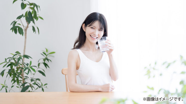 水を飲むイメージ